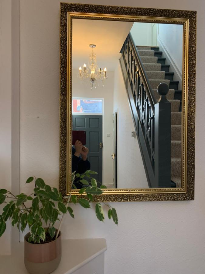 Escape To Lytham St Annes Apartment Bagian luar foto
